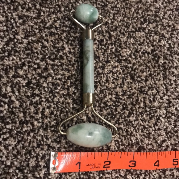 Facial Roller - Picture 8 of 9